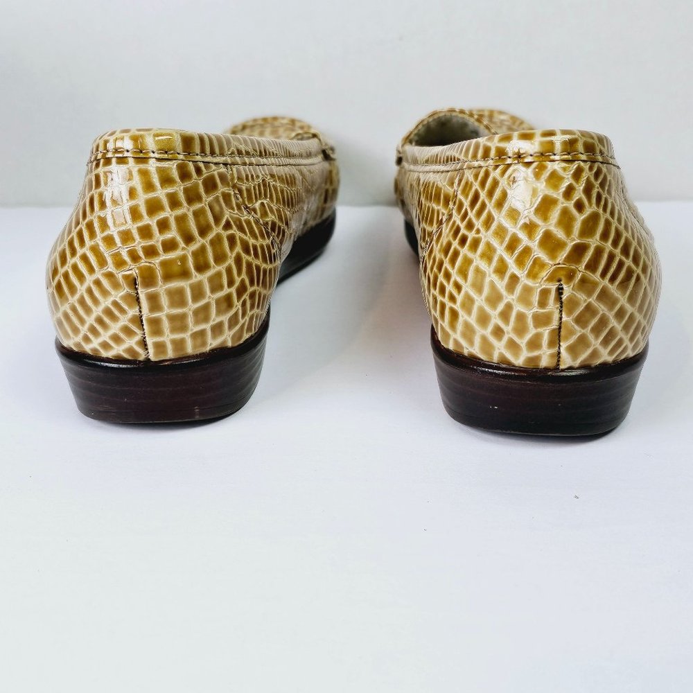 SAS Tripad Comfort Shoes Gold Leather Snakeskin Slip On Loafers Sz 9M - Picture 4 of 9